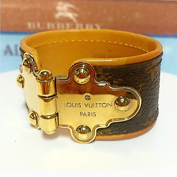 Louis Vuitton Gold and Brown Bracelet never worn - Picture 8 of 12